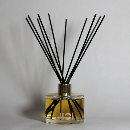 Japanese honeysuckle 200ml Reed diffuser black reeds glass gold logo by Nioi